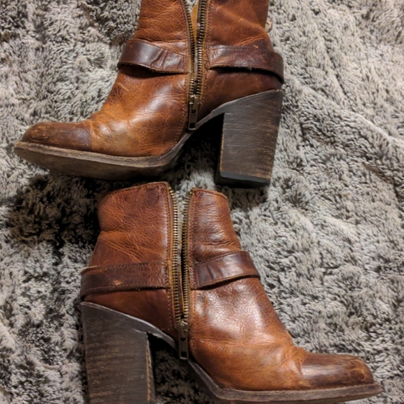 Freebird Bolo Booties - Picture 4 of 4